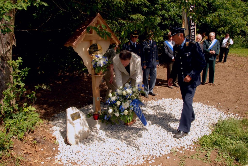 Npor. Franišek Kvapil - 40.výročí tragické nehody