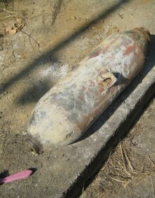 Nalezení letecké pumy GP-100 v Českých Velenicích v červenci 2009