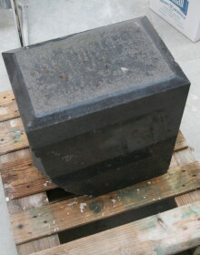 Původní podstavce pomníku