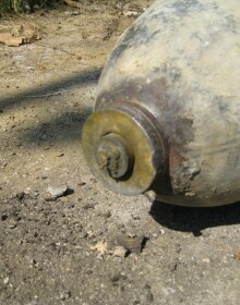 Nalezení letecké pumy GP-100 v Českých Velenicích v červenci 2009